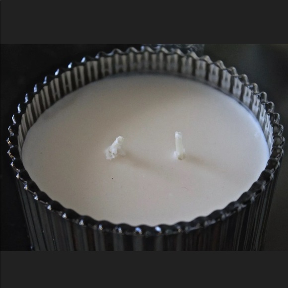 DW HOME CANDLE WHITE TEA GINGER RICHLY SCENTED - Picture 3 of 5